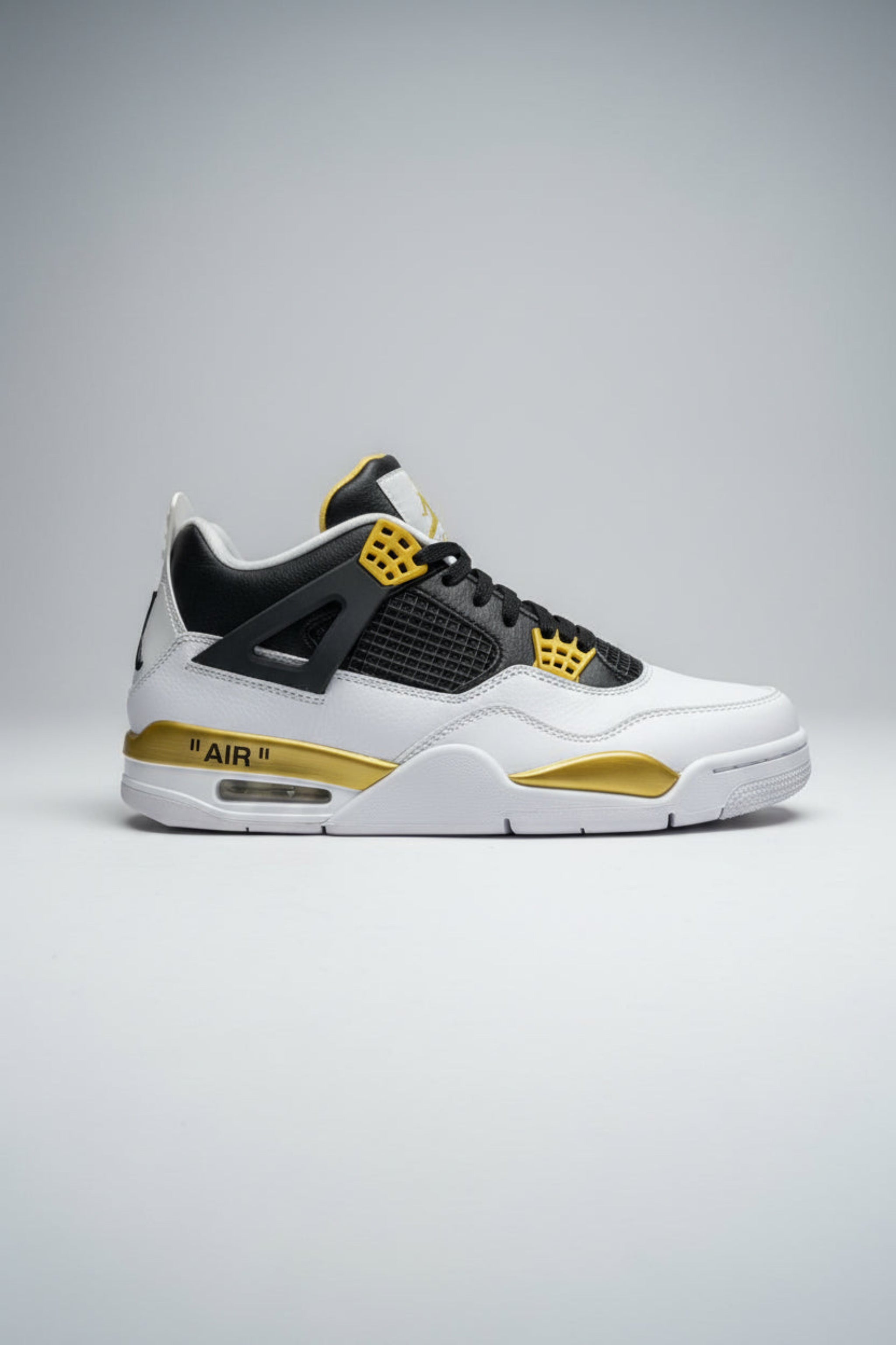 Air Jordan 4 Retro Royalty